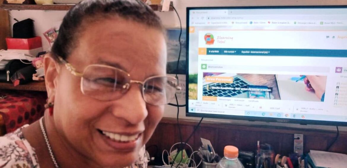 “Me enseñaron tecnología educativa para independizarme laboralmente”