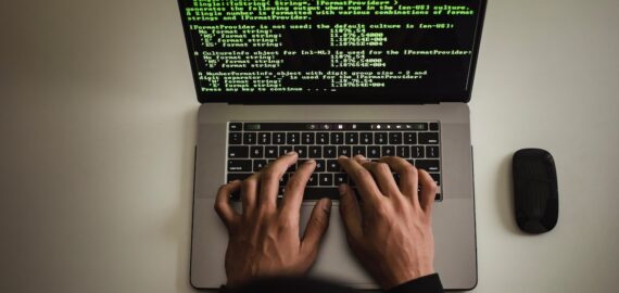 “Te enseñamos a crear aplicaciones de escritorio como salida laboral”