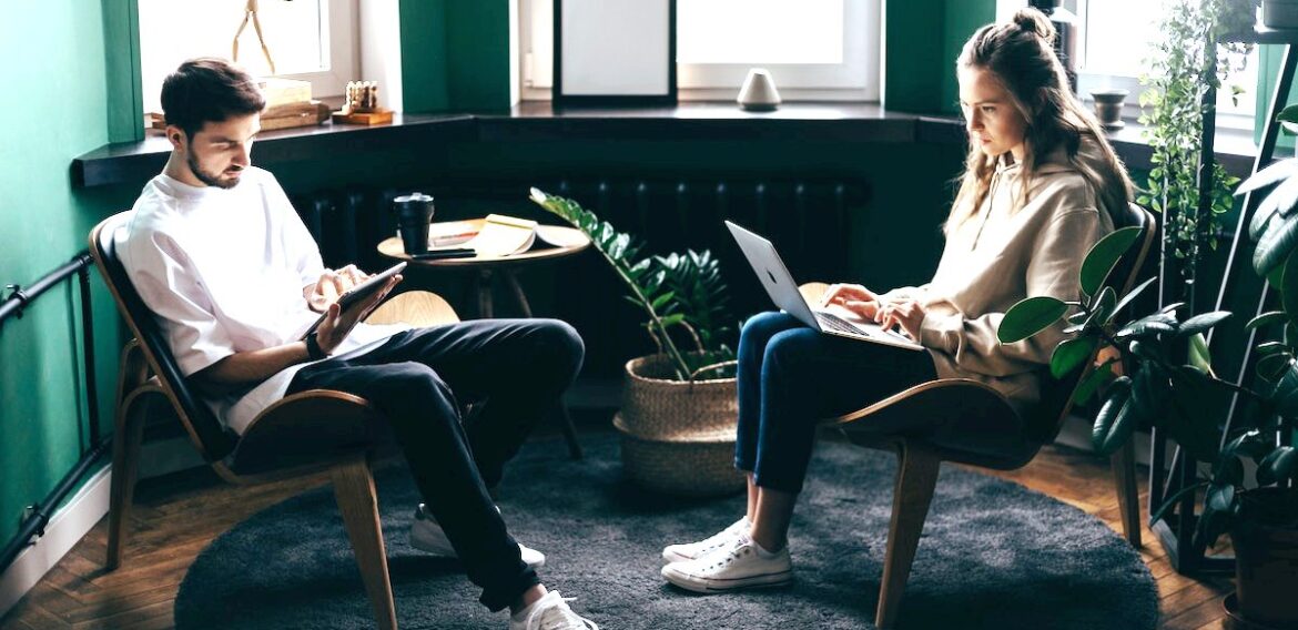 Aprendé redacción periodística para mejorar tu comunicación online y trabajar en medios digitales