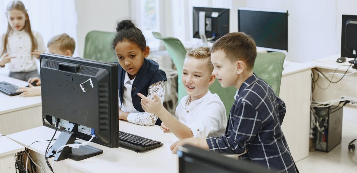 Con el curso online de Tecnología Educativa dominarás la informática a favor del aprendizaje de tus alumnos