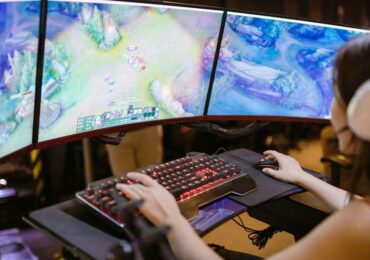 Dominá el desarrollo de videojuegos y programación web sin conocimientos previos de informática