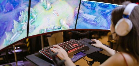 Dominá el desarrollo de videojuegos y programación web sin conocimientos previos de informática