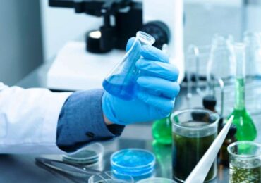 Descubrí cómo llevar tu carrera en laboratorios al siguiente nivel