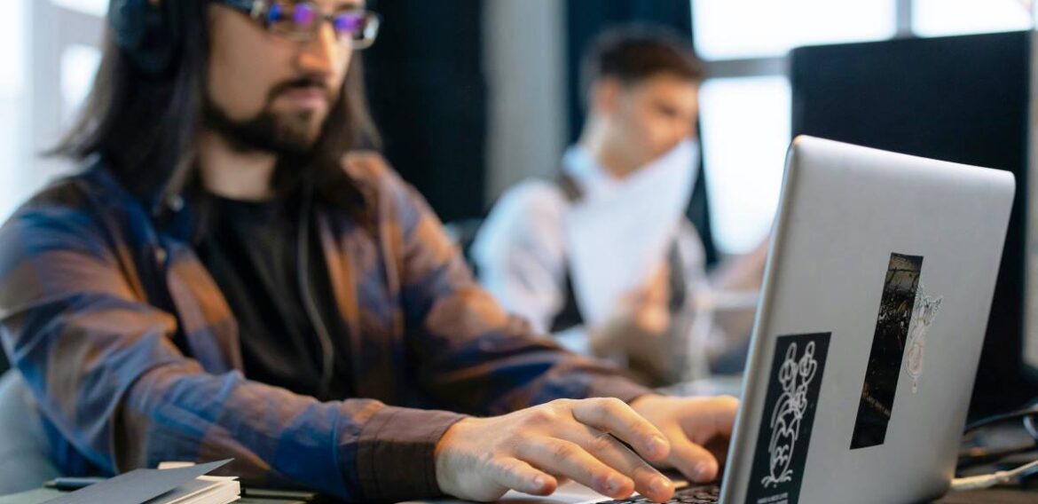 Transformá tu pasión por la comunicación en un proyecto rentable