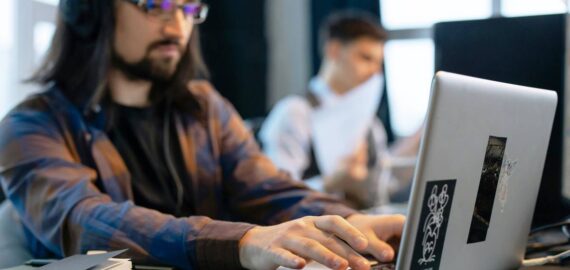 Transformá tu pasión por la comunicación en un proyecto rentable