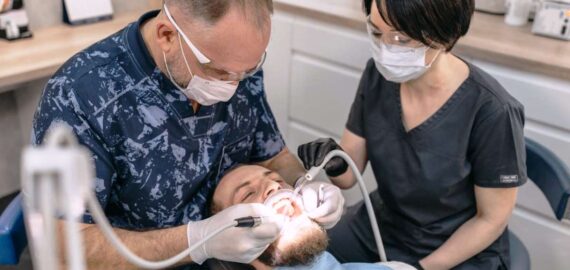 El curso de asistente odontológico te capacitará para trabajar en consultorios y clínicas de salud bucal