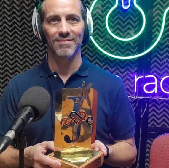 Un graduado de Elearning-Total ganó un premio internacional en periodismo sanitario