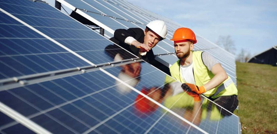 Formarte en energías renovables te dará más oportunidades en el mercado ambiental y energético