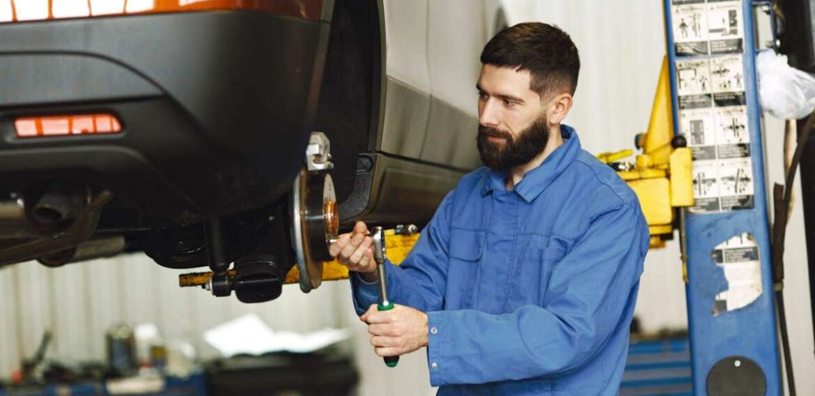 Pasarás de mecánico a jefe al aprender a gestionar tu taller y mejorar tu rentabilidad