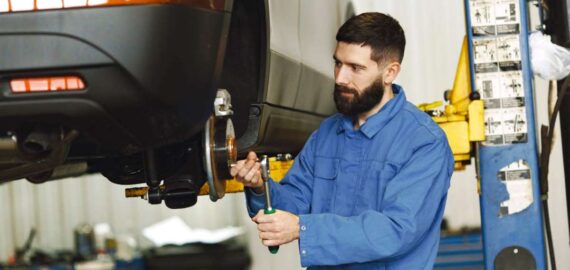 Pasarás de mecánico a jefe al aprender a gestionar tu taller y mejorar tu rentabilidad