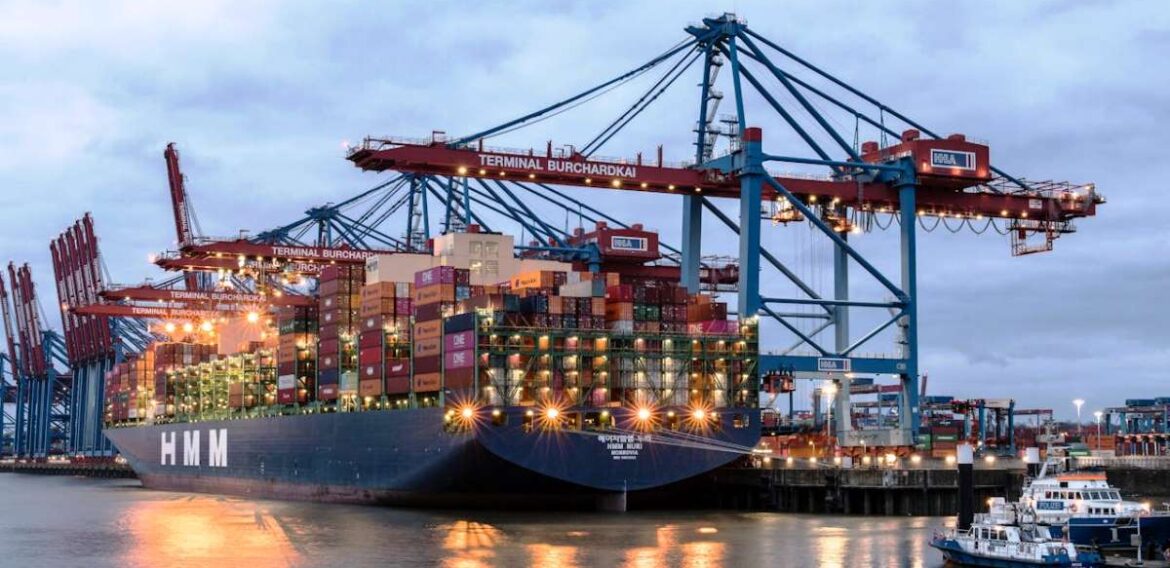 Impulsá tu carrera en comercio exterior con la Diplomatura en Agente de Transporte Aduanero