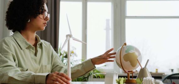 Capacitate en gestión sostenible para ser el profesional que necesita toda empresa