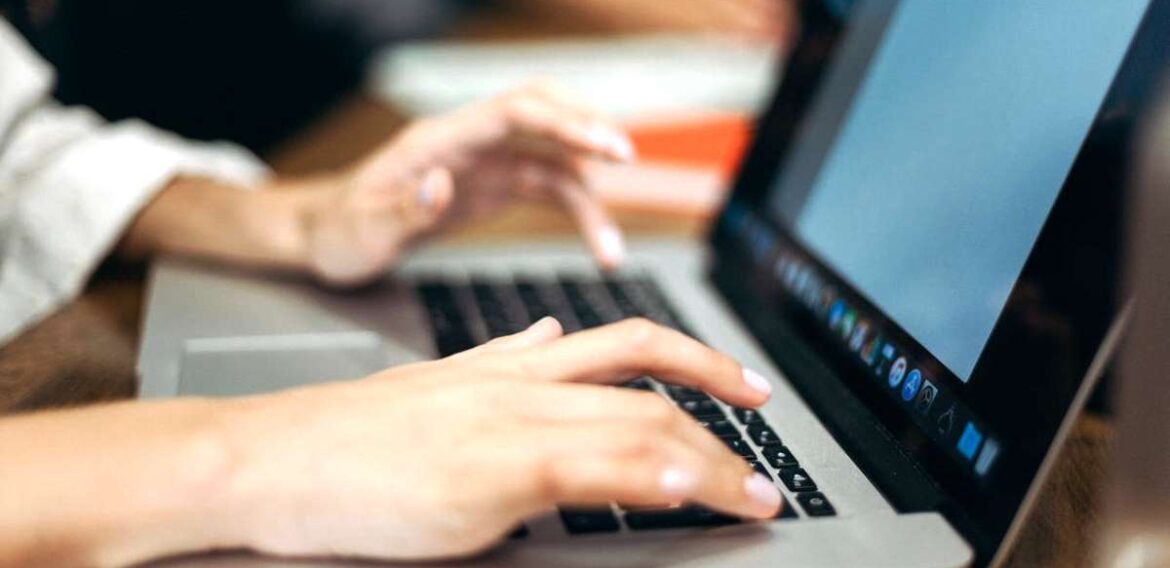 Aprendé a crear sitios web y ofrecé servicios digitales sin necesidad de programar